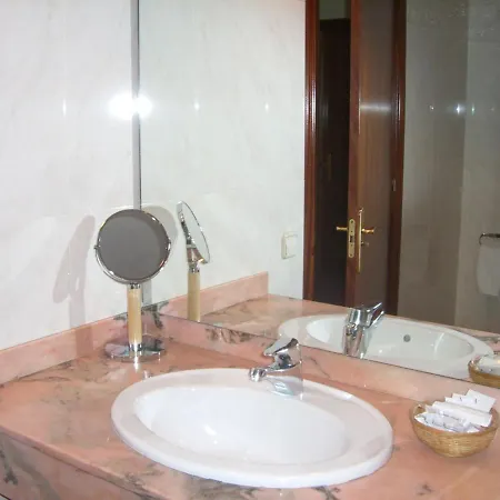 La Seu 3*