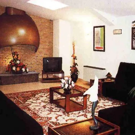 La Seu Σέου δ' Ουρζέλ